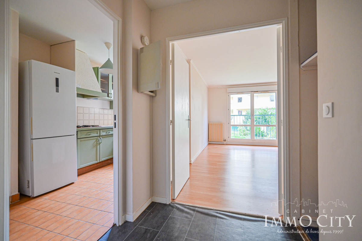Location Appartement  2 pièces - 47.18m² 92120 Montrouge