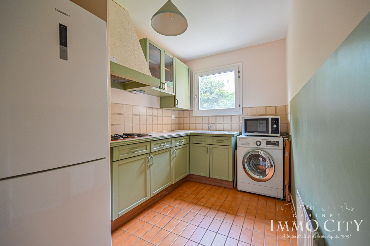 Location Appartement  2 pièces - 47.18m² 92120 Montrouge