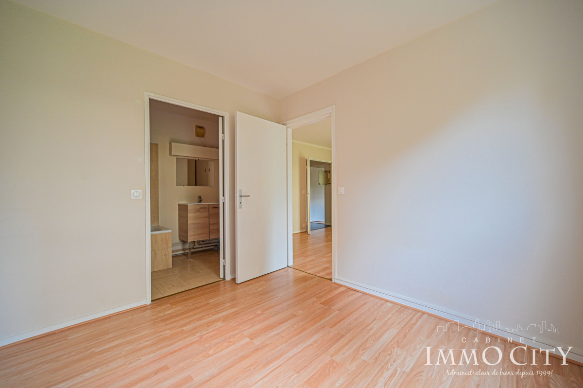 Location Appartement  2 pièces - 47.18m² 92120 Montrouge