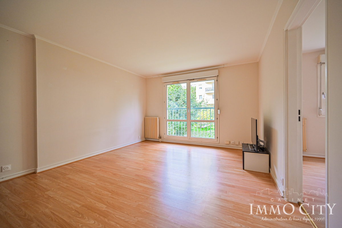 Location Appartement  2 pièces - 47.18m² 92120 Montrouge