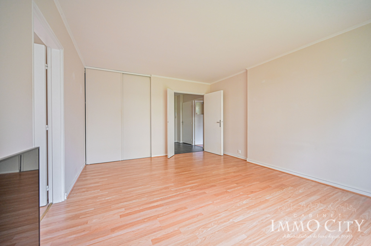 Location Appartement  2 pièces - 47.18m² 92120 Montrouge