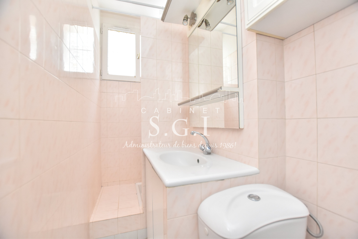 Location Appartement  2 pièces - 45.72m² 92120 Montrouge