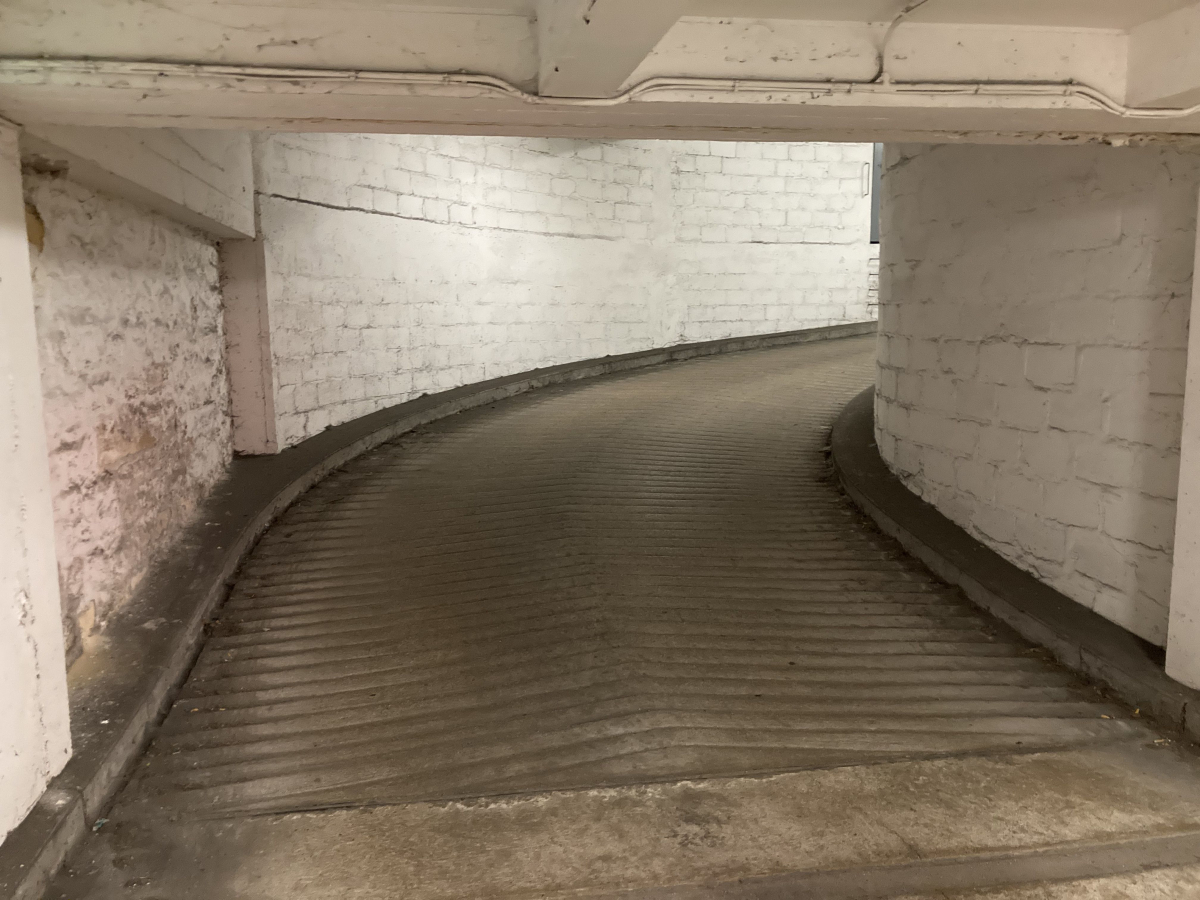 Location Parking  - 12m² 92120 Montrouge