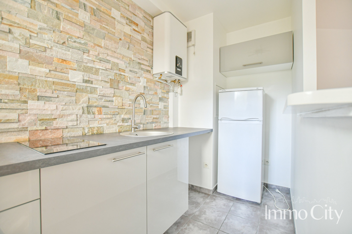 Location Appartement  1 pièce (studio) - 30.05m² 92320 Chatillon