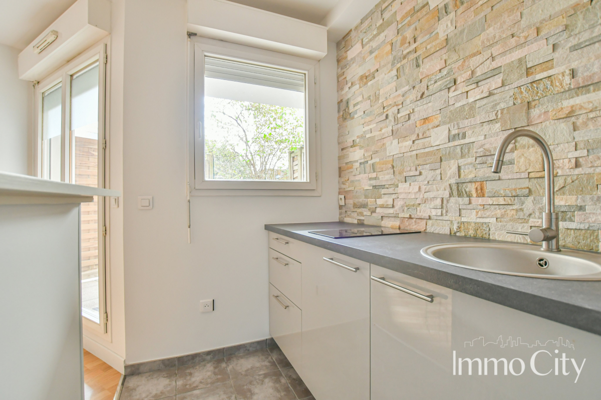 Location Appartement  1 pièce (studio) - 30.05m² 92320 Chatillon