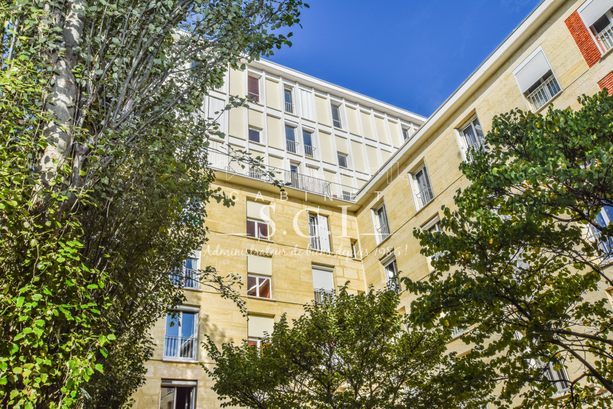 Location Appartement  3 pièces - 55.48m² 92120 Montrouge