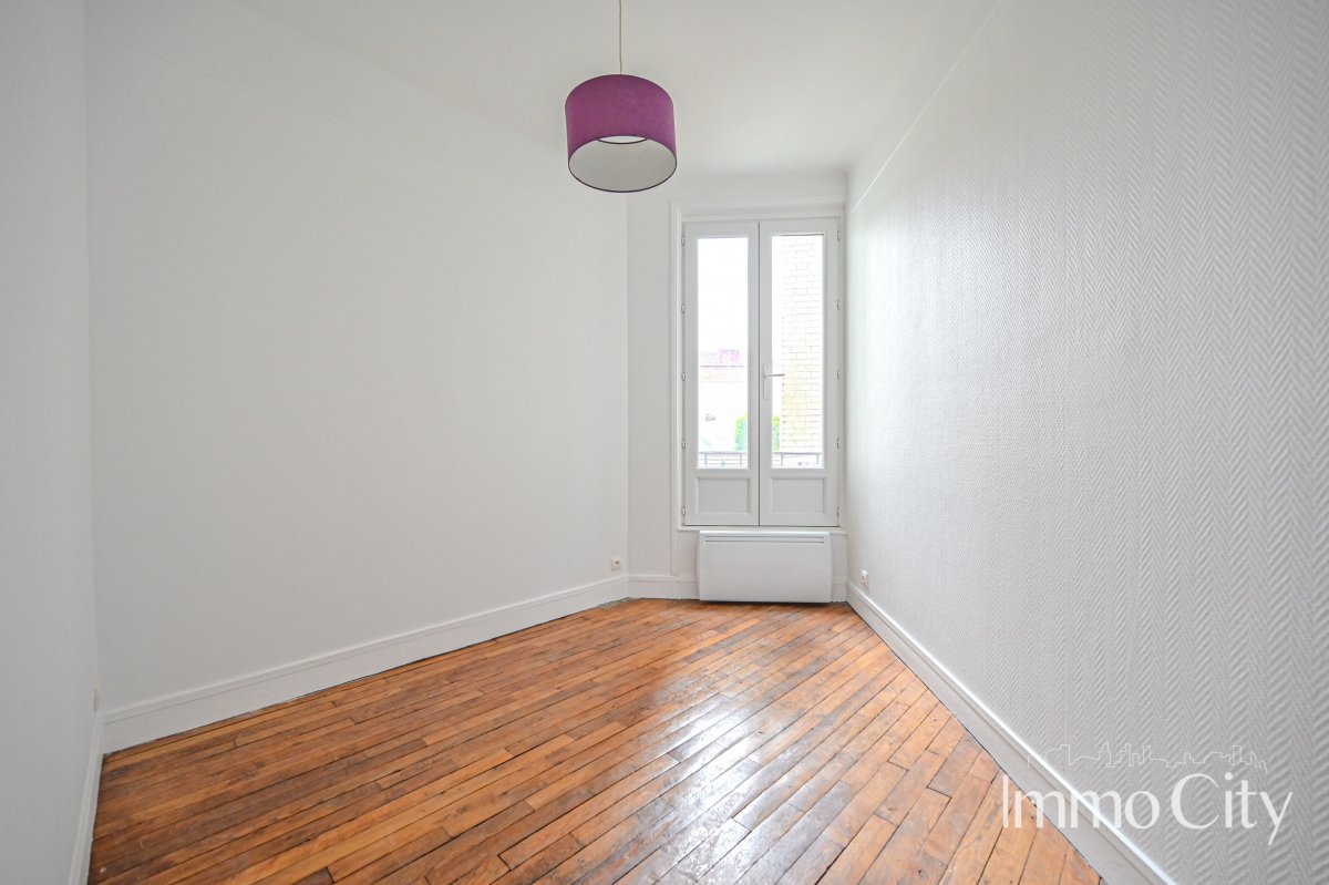 Location Appartement  3 pièces - 47m² 92130 Issy-les-moulineaux