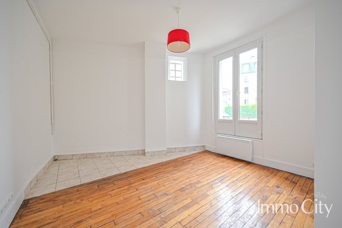 Location Appartement  3 pièces - 47m² 92130 Issy-les-moulineaux