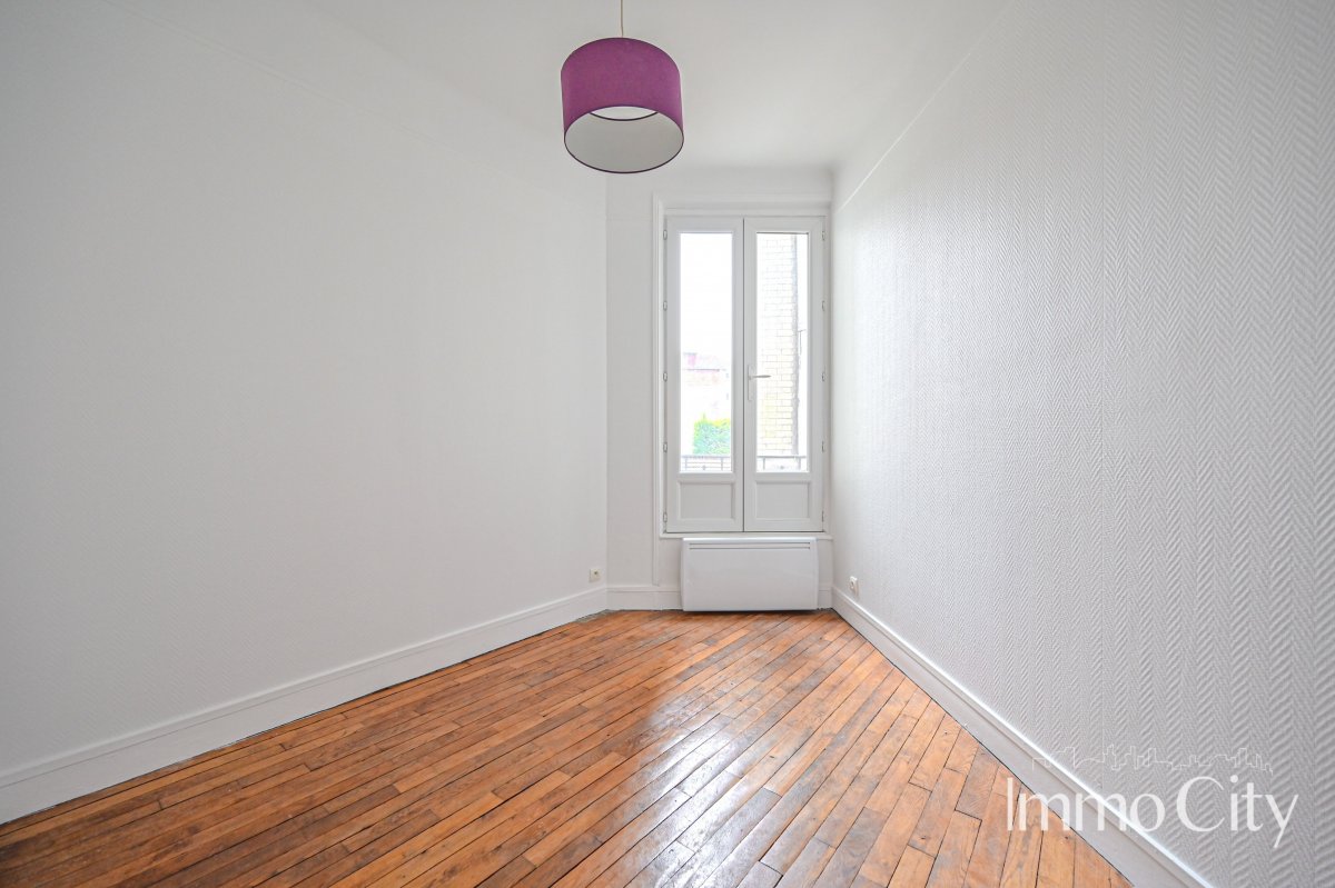 Location Appartement  3 pièces - 47m² 92130 Issy-les-moulineaux