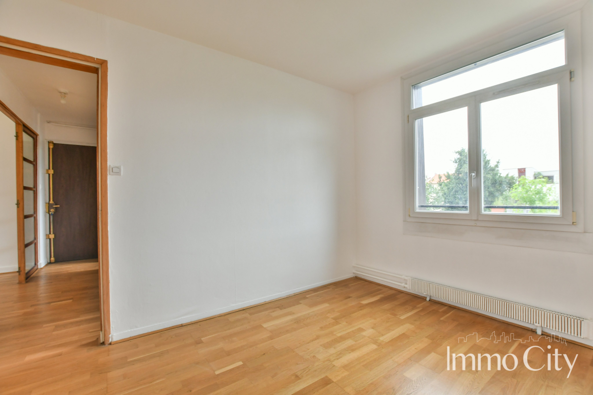 Location Appartement  4 pièces - 55.57m² 92320 Chatillon
