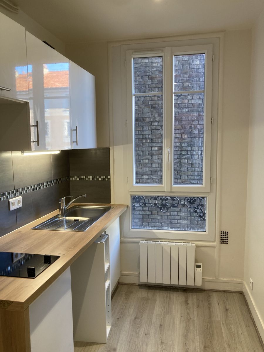 Location Appartement meublé 1 pièce (studio) - 21m² 92120 Montrouge
