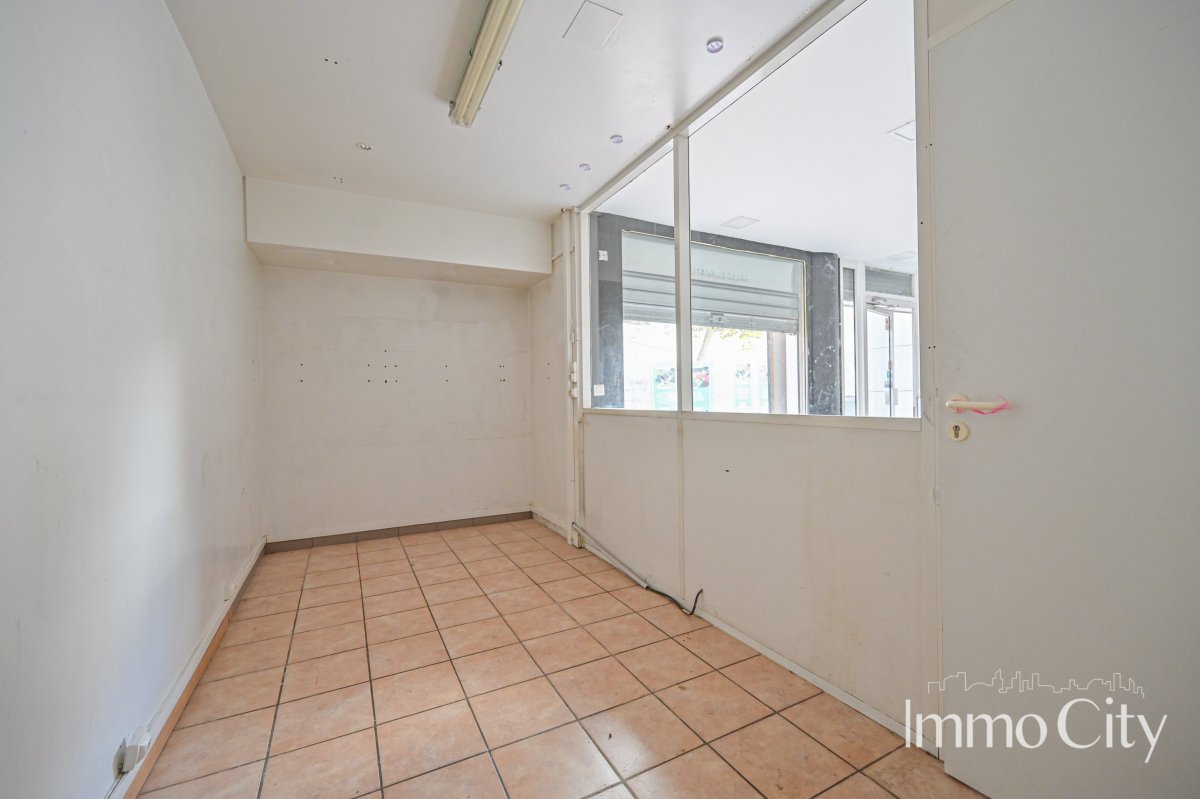 Location Local commercial  2 pièces - 50m² 92120 Montrouge