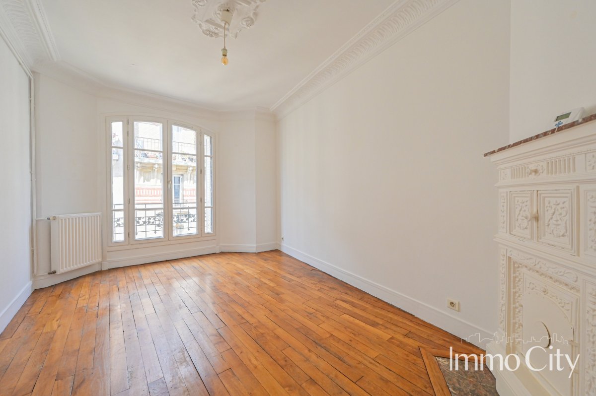 Location Appartement  2 pièces - 35.76m² 75015 Paris