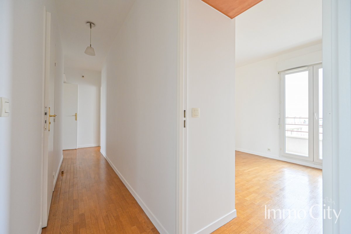 Location Appartement  5 pièces - 102.45m² 92120 Montrouge