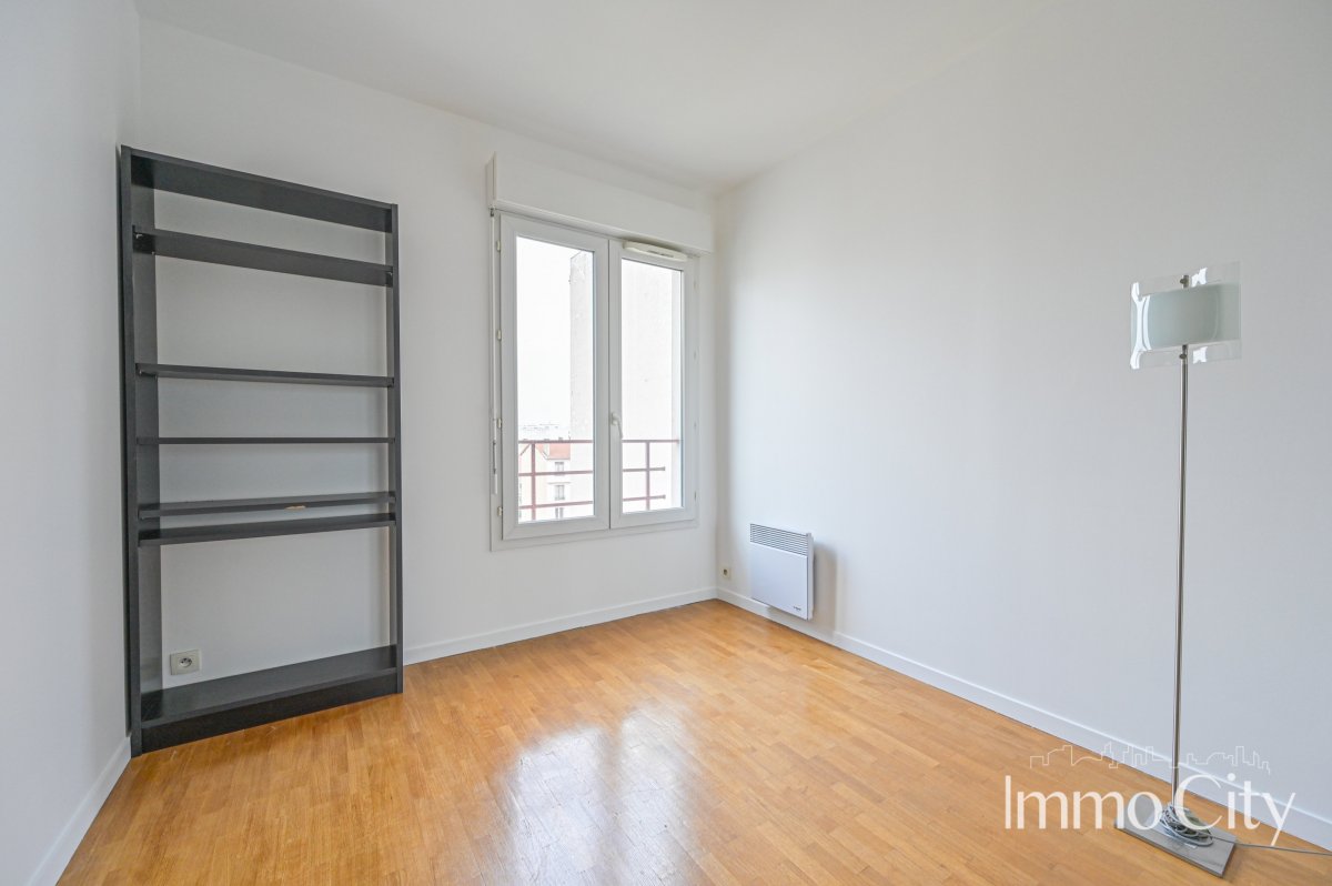 Location Appartement  5 pièces - 102.45m² 92120 Montrouge