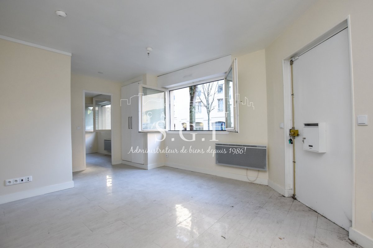 Location Appartement  2 pièces - 35m² 92120 Montrouge