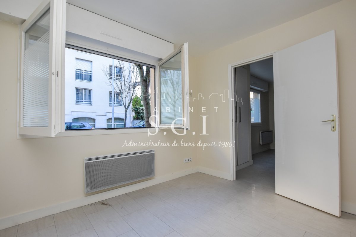 Location Appartement  2 pièces - 35m² 92120 Montrouge