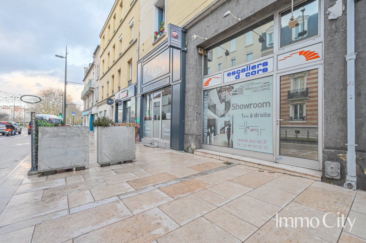 Location Local commercial  3 pièces - 59m² 92120 Montrouge