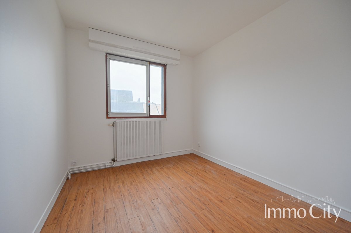 Location Appartement  4 pièces - 77.97m² 94230 Cachan