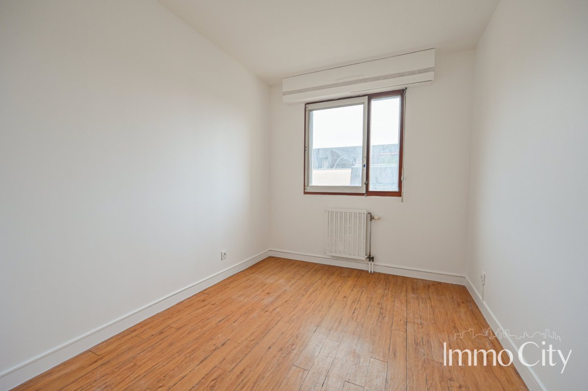 Location Appartement  4 pièces - 77.97m² 94230 Cachan