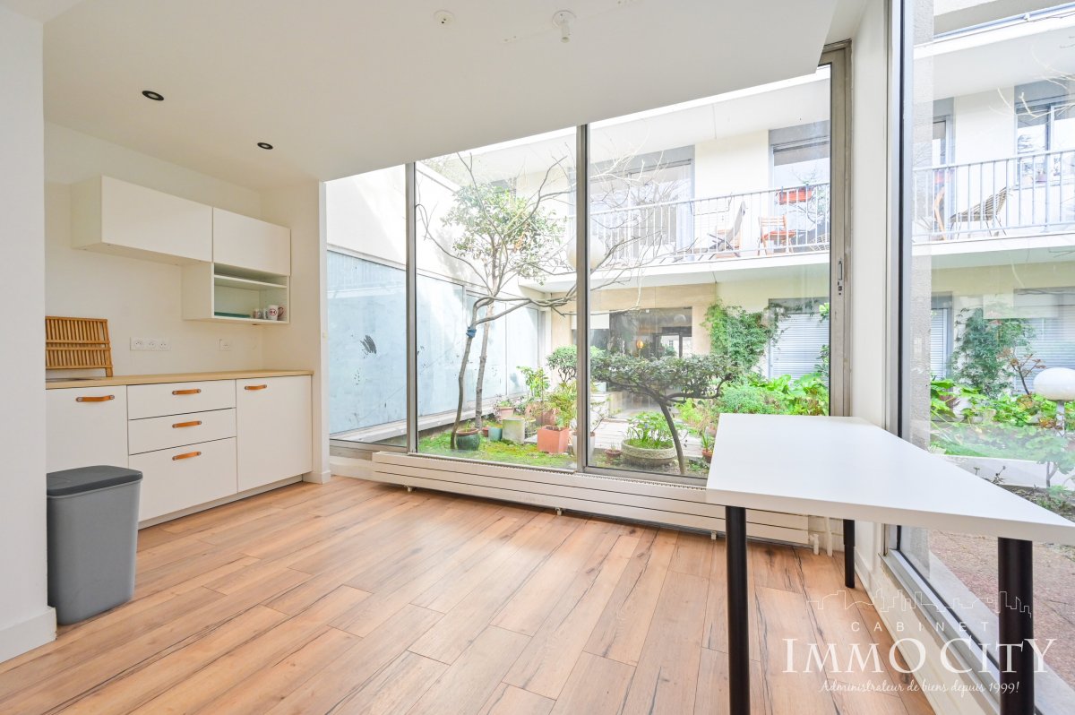 Location Bureau  4 pièces - 55.58m² 92120 Montrouge
