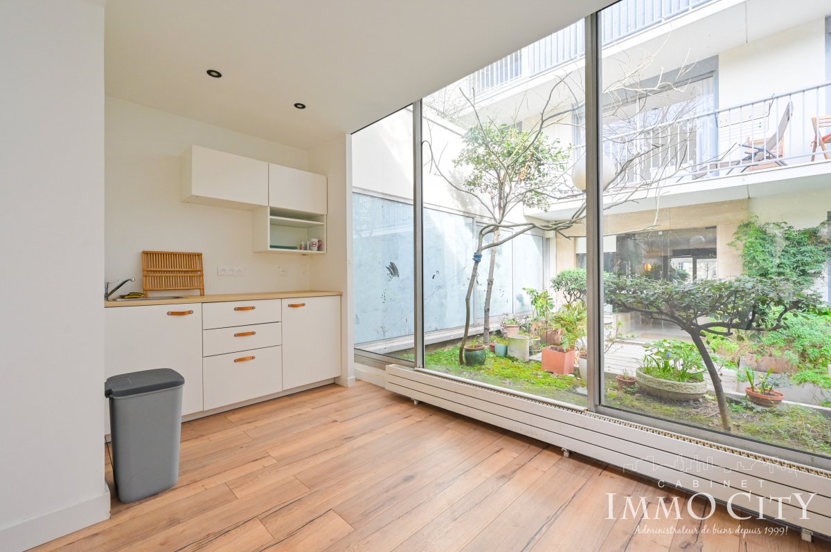 Location Bureau  4 pièces - 55.58m² 92120 Montrouge