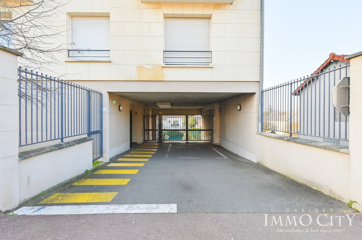 Vente Parking  - 12m² 92160 Antony