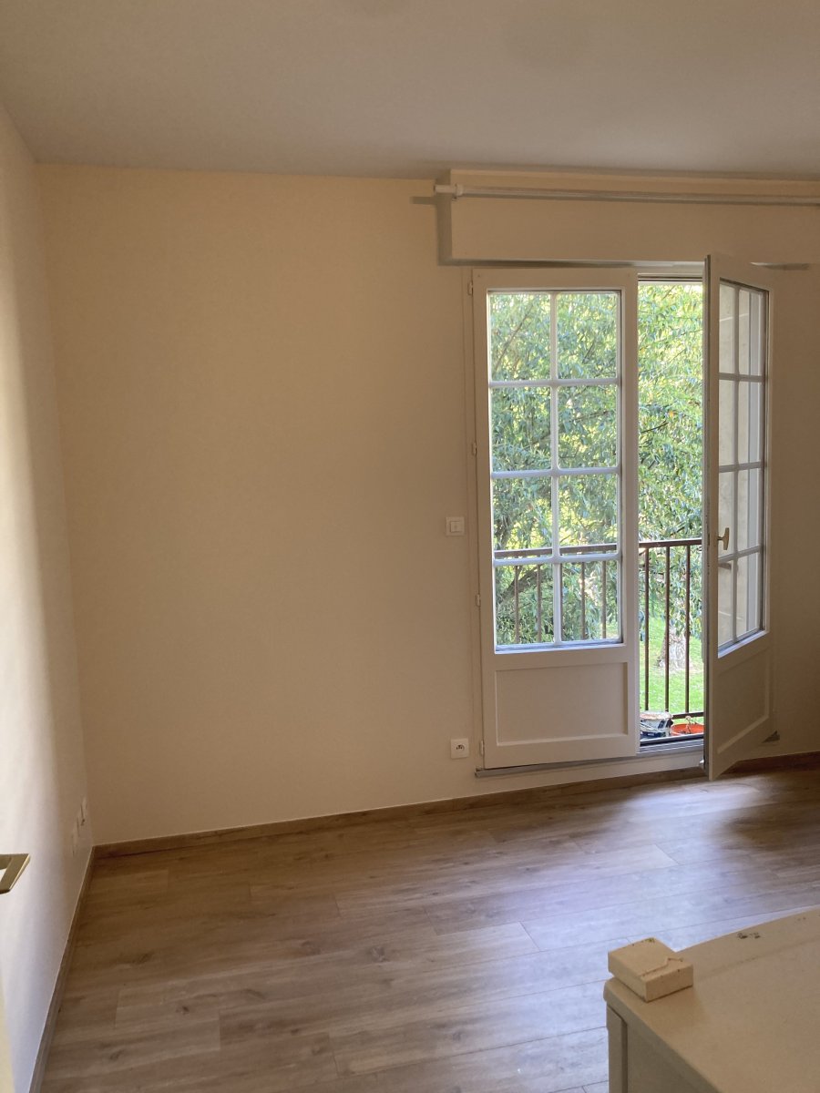Location Appartement  1 pièce (studio) - 18m² 92260 Fontenay-aux-roses