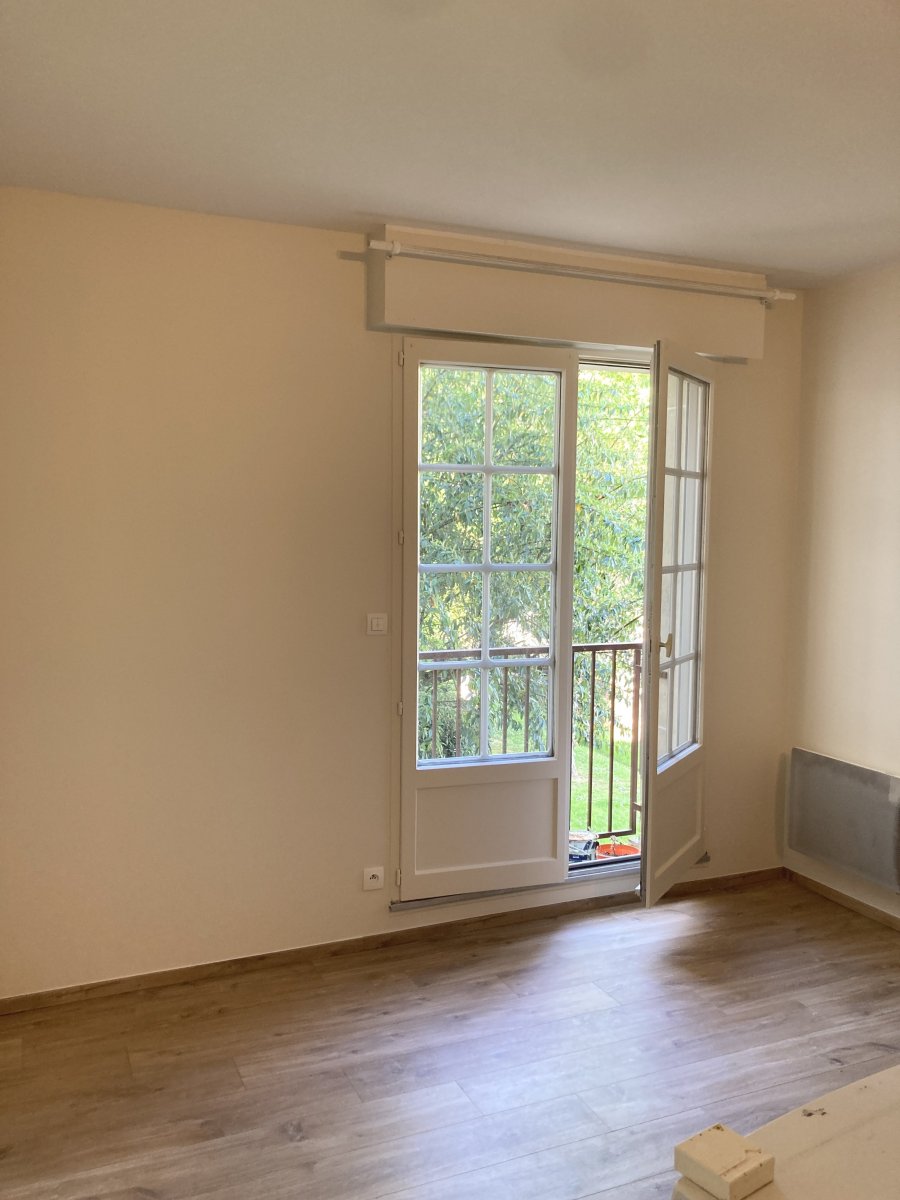 Location Appartement  1 pièce (studio) - 18m² 92260 Fontenay-aux-roses