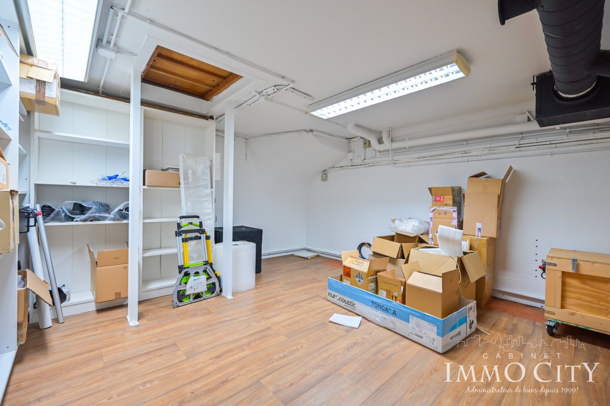 Location Bureau  12 pièces - 220m² 92120 Montrouge