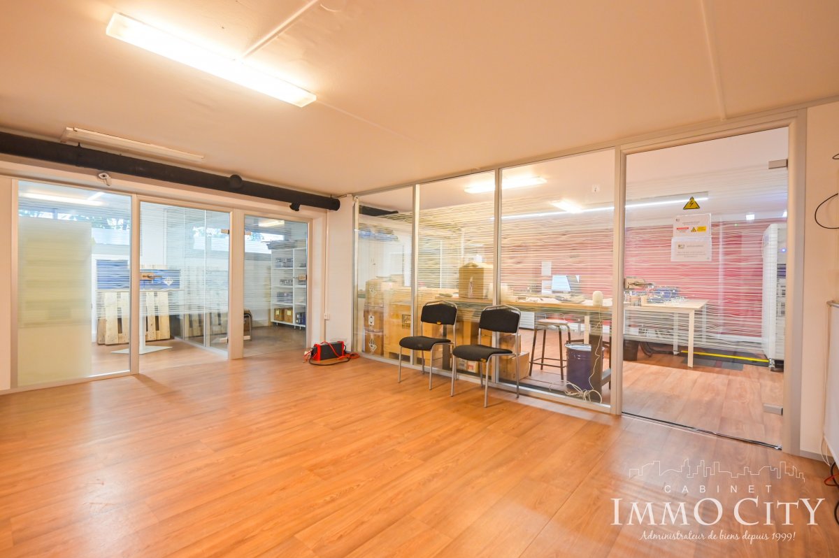 Location Bureau  12 pièces - 220m² 92120 Montrouge