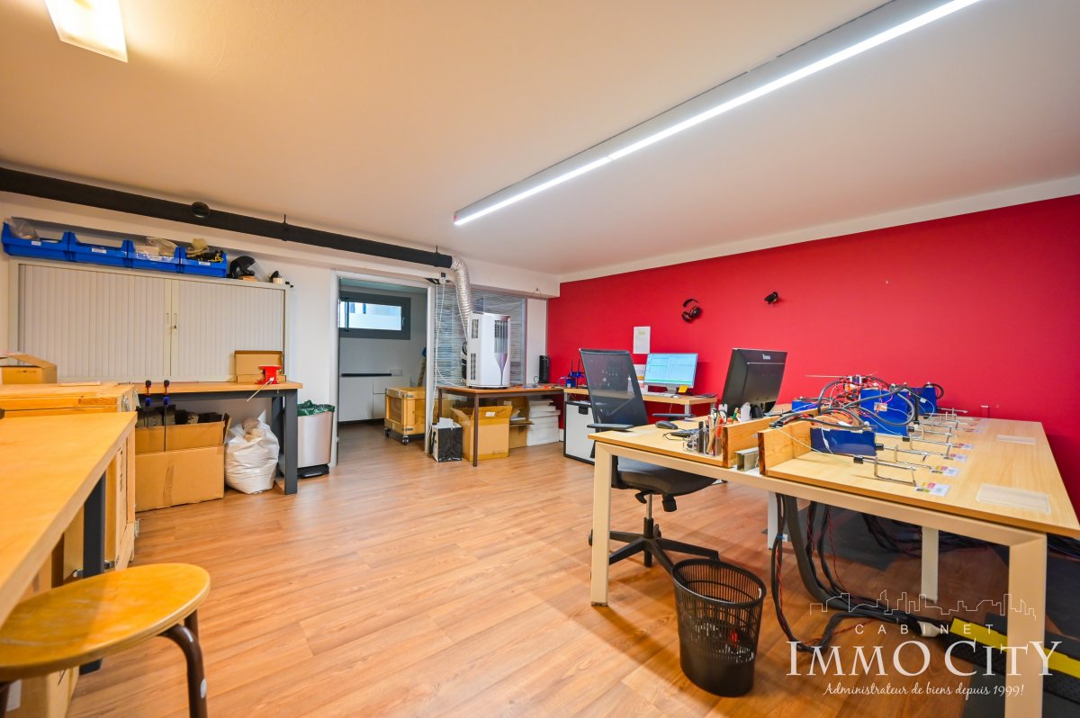 Location Bureau  12 pièces - 220m² 92120 Montrouge