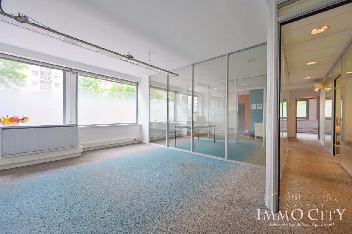 Location Bureau  12 pièces - 220m² 92120 Montrouge