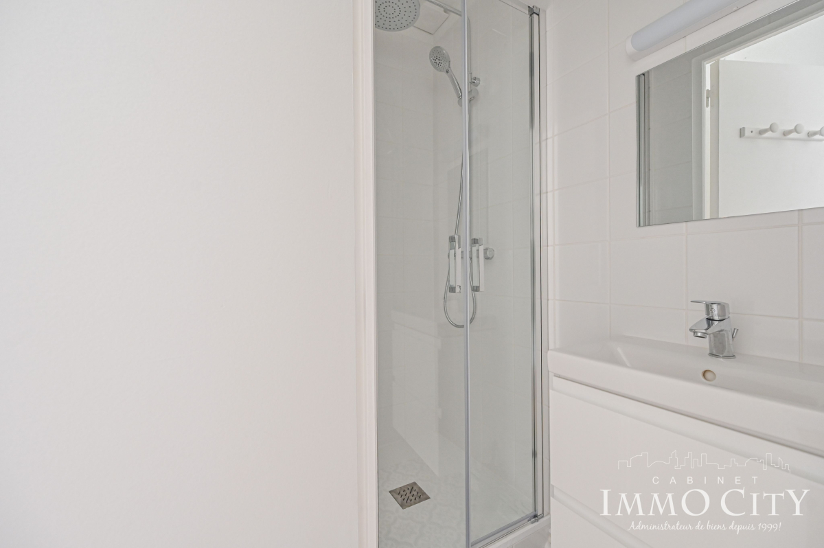 Location Appartement  1 pièce (studio) - 21m² 92120 Montrouge