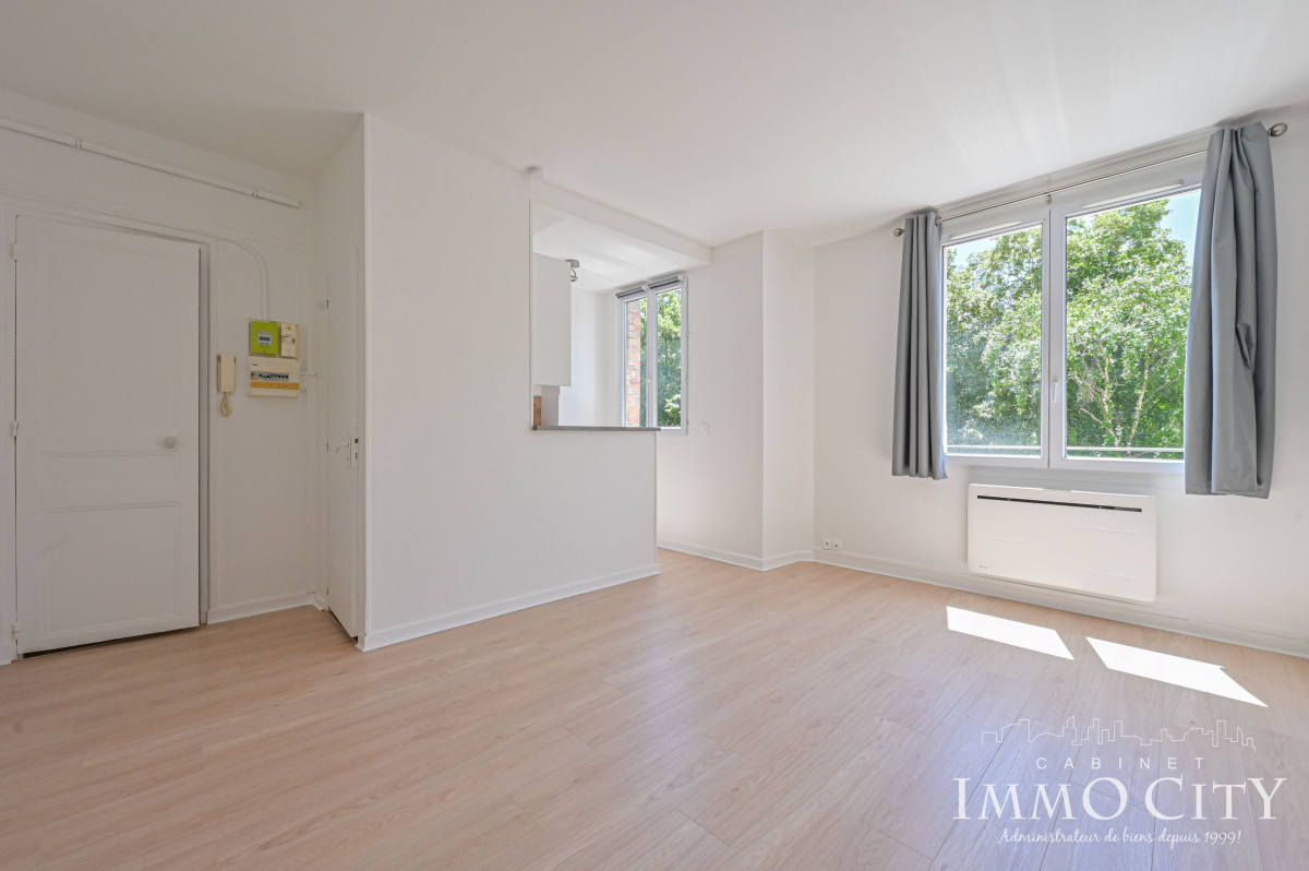 Location Appartement  1 pièce (studio) - 21m² 92120 Montrouge