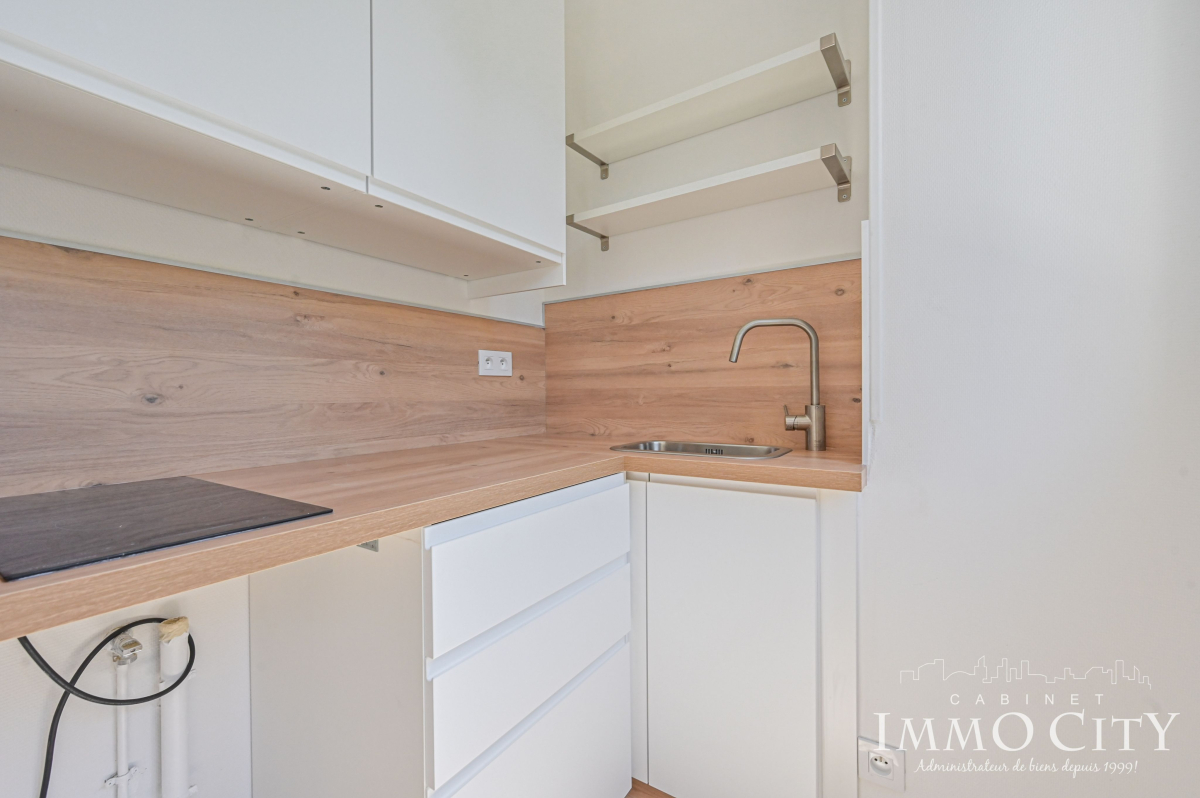 Location Appartement  1 pièce (studio) - 21m² 92120 Montrouge