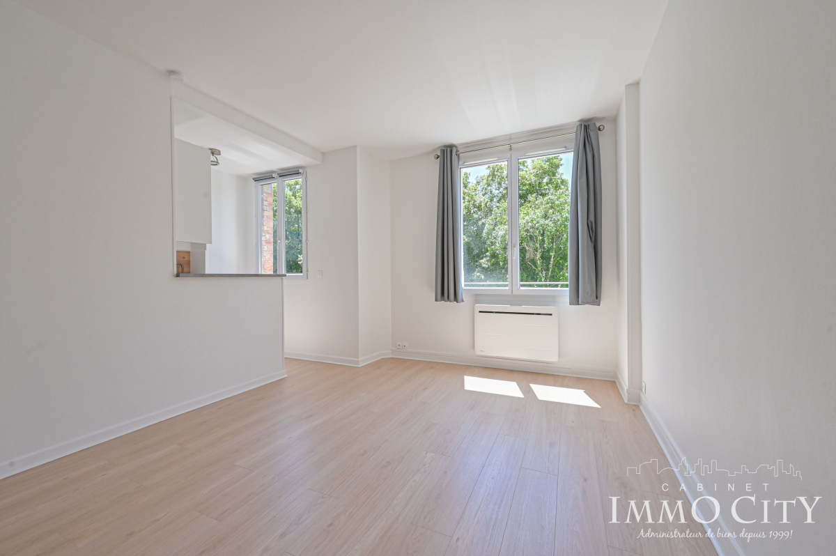 Location Appartement  1 pièce (studio) - 21m² 92120 Montrouge