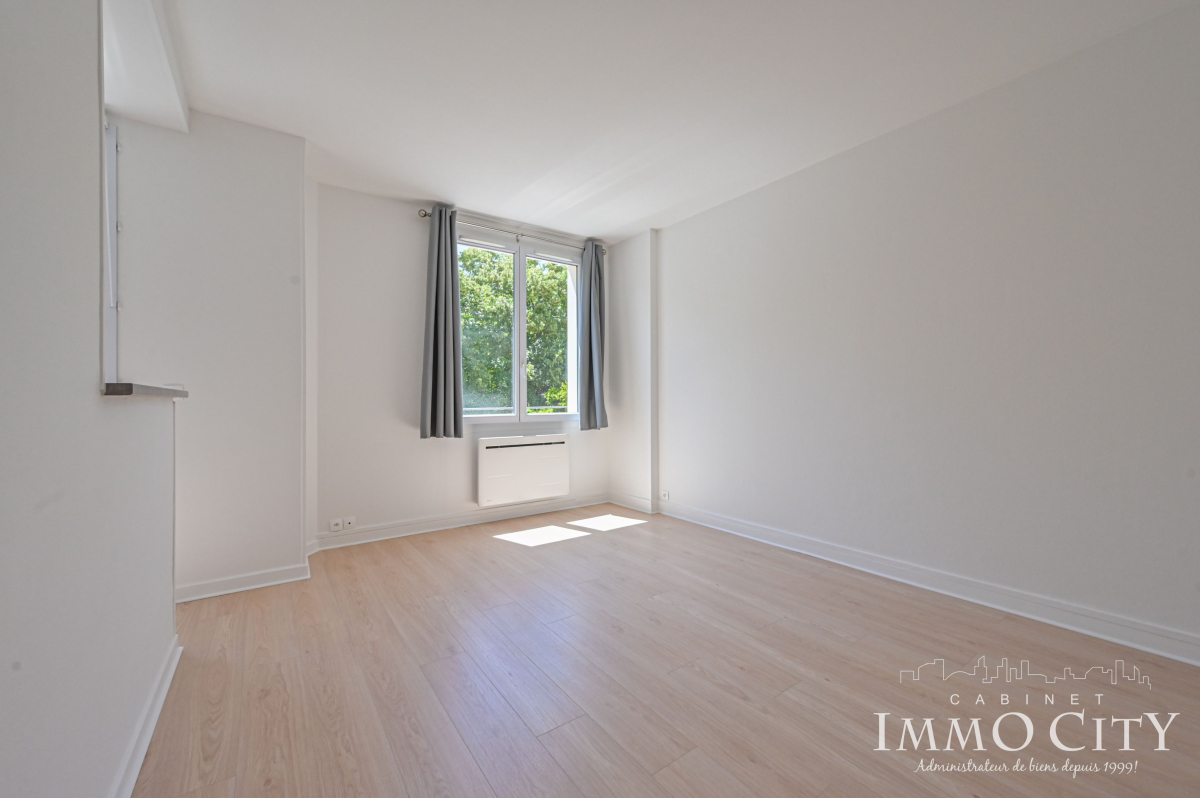 Location Appartement  1 pièce (studio) - 21m² 92120 Montrouge