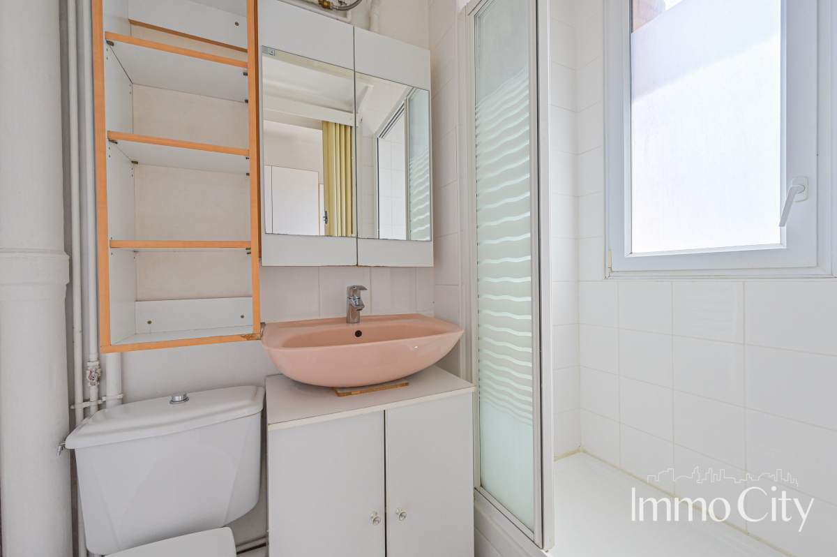 Location Appartement  1 pièce (studio) - 15m² 92240 Malakoff