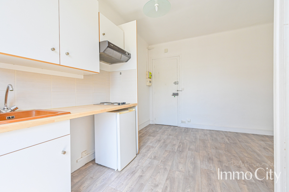 Location Appartement  1 pièce (studio) - 15m² 92240 Malakoff