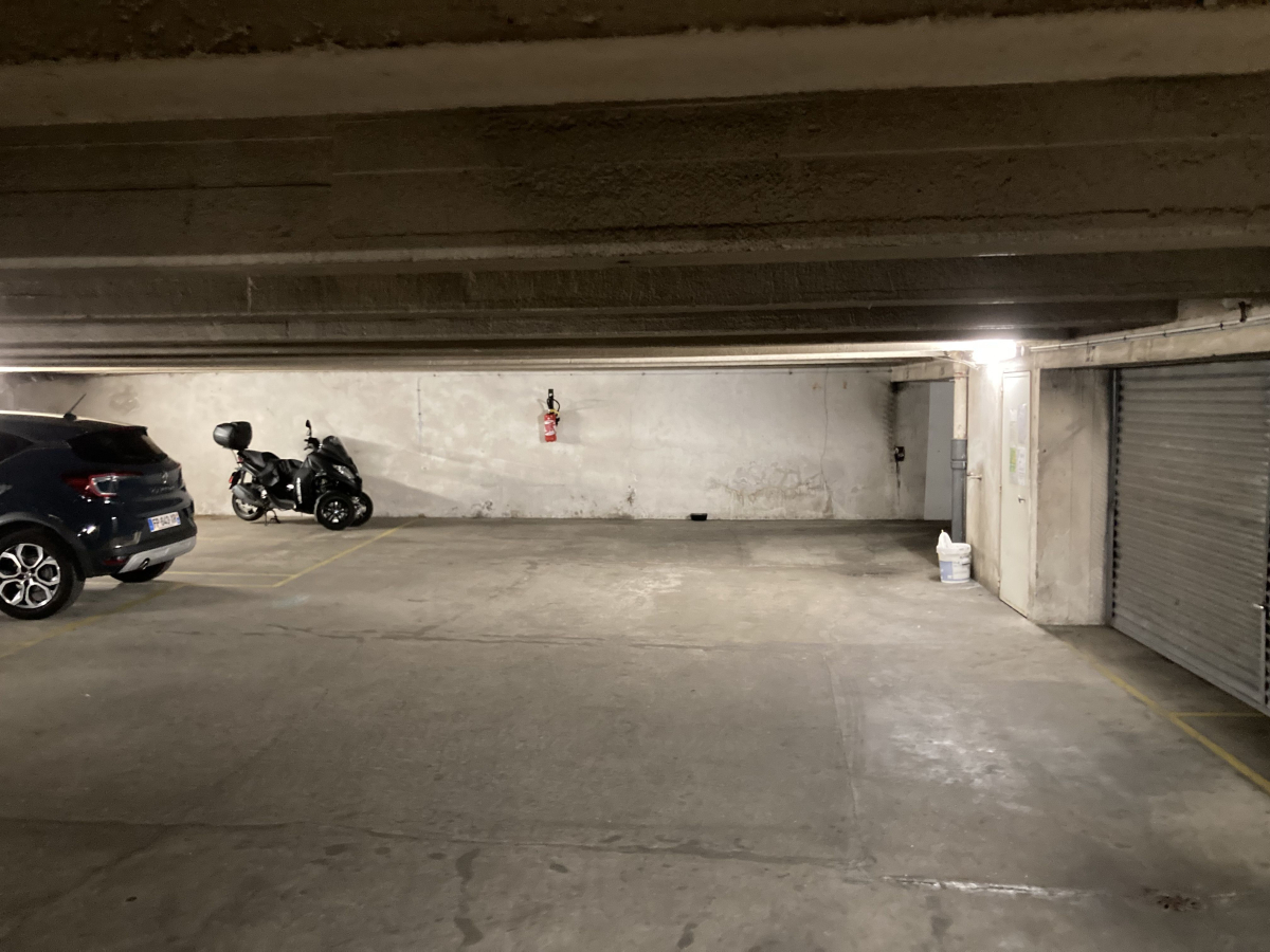 Location Parking  - 11m² 94220 Charenton-le-pont