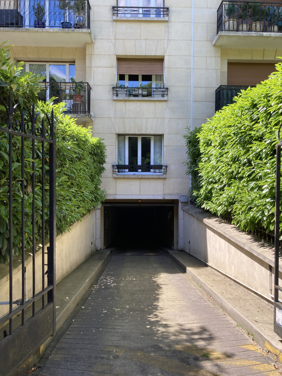 Location Parking  - 11m² 94220 Charenton-le-pont