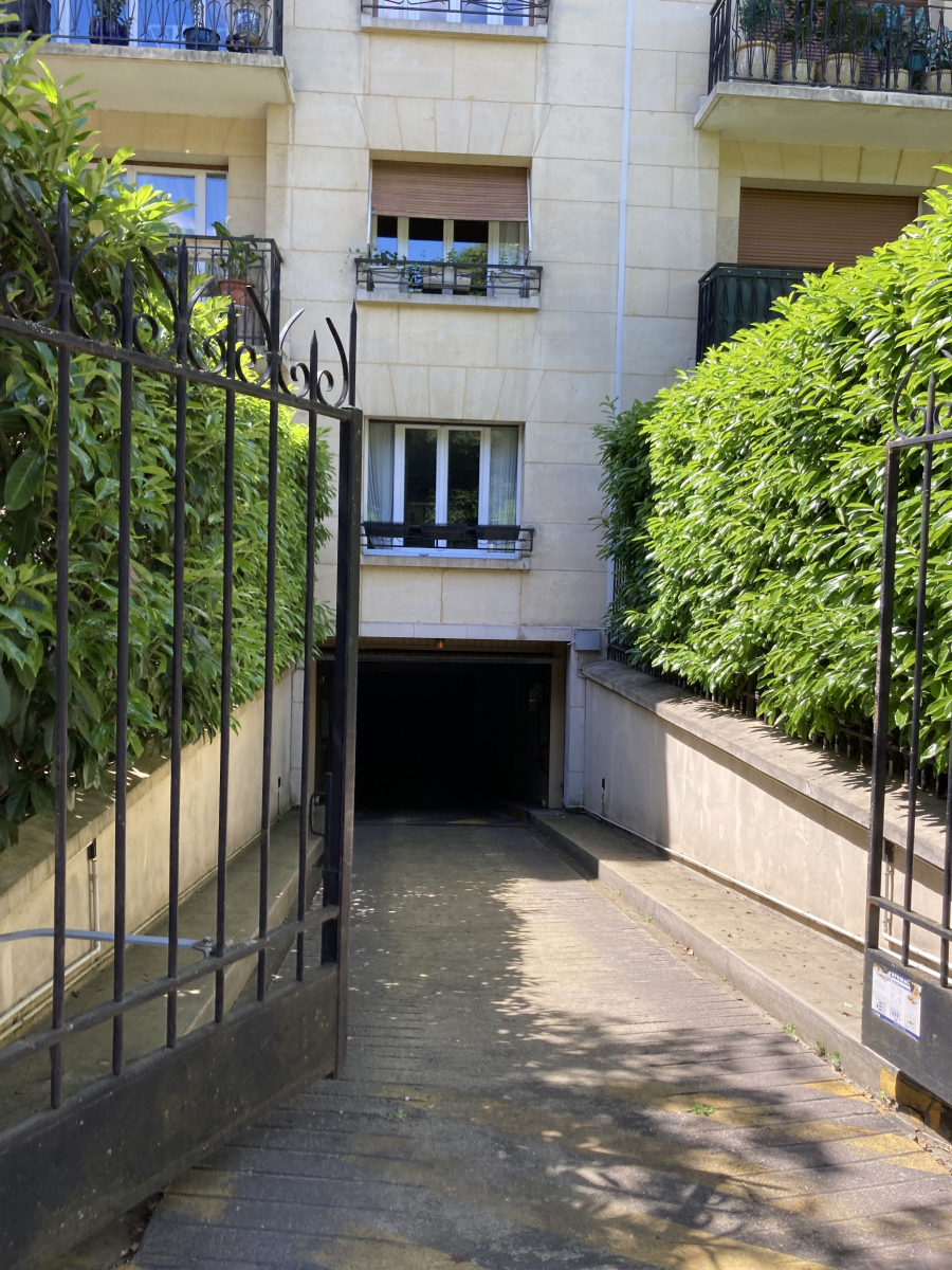 Location Parking  - 11m² 94220 Charenton-le-pont