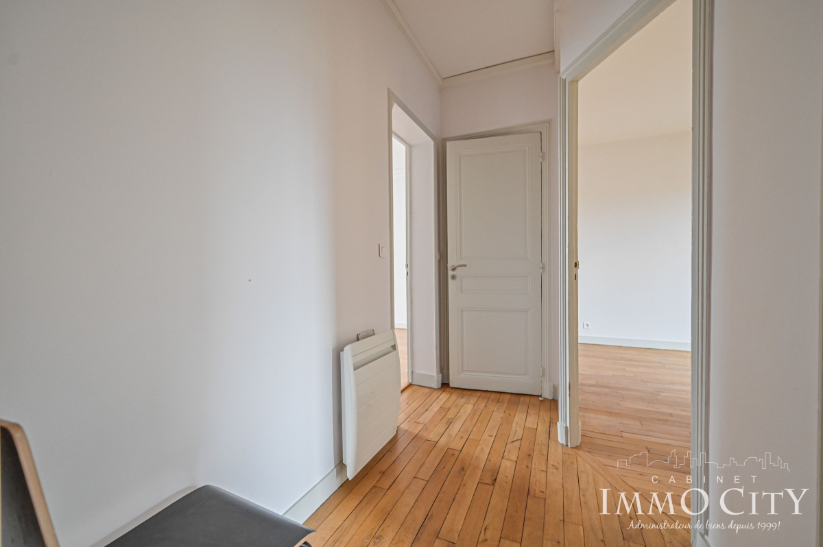 Location Appartement  4 pièces - 66m² 92120 Montrouge