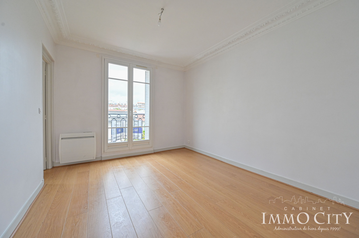 Location Appartement  4 pièces - 66m² 92120 Montrouge