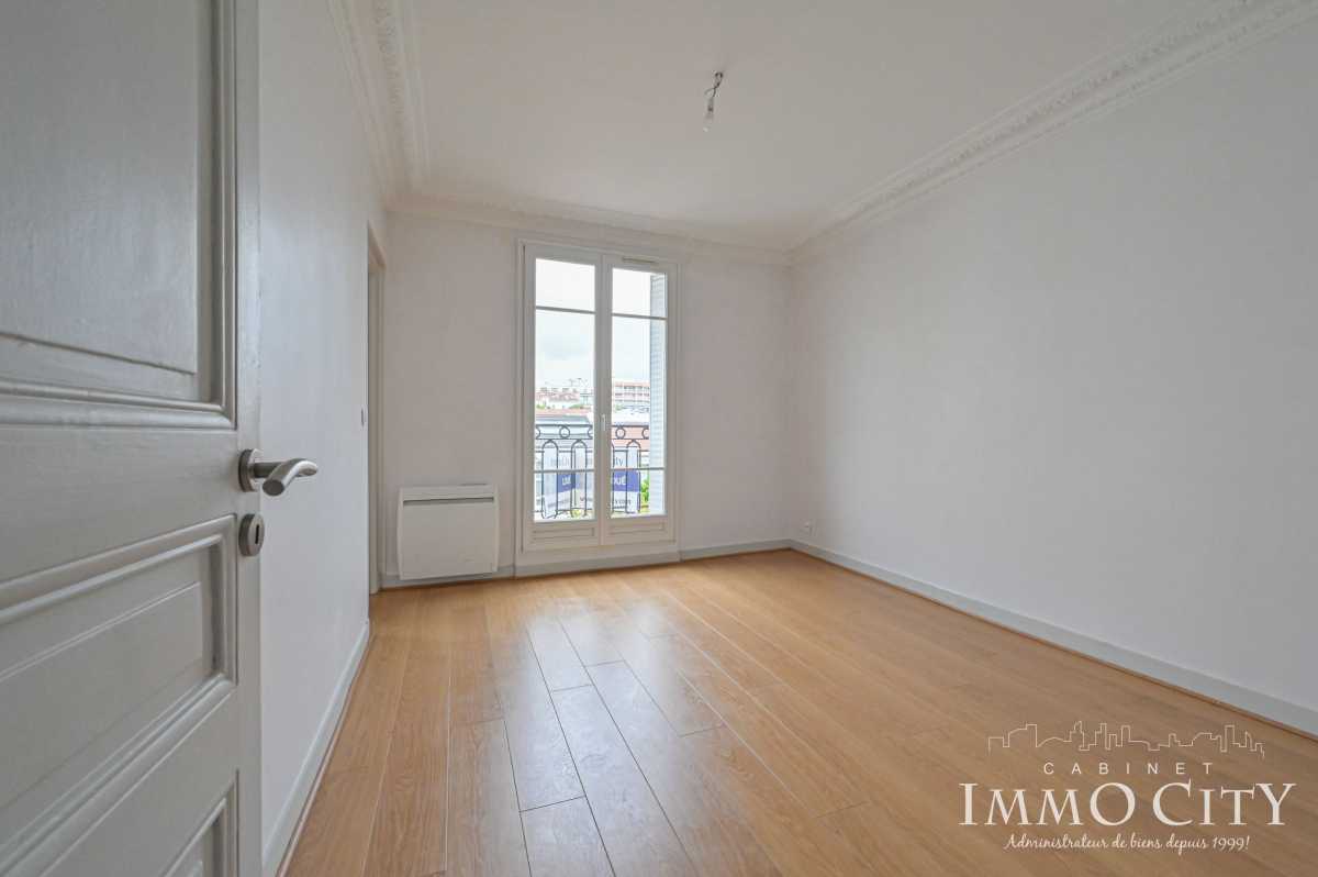 Location Appartement  4 pièces - 66m² 92120 Montrouge