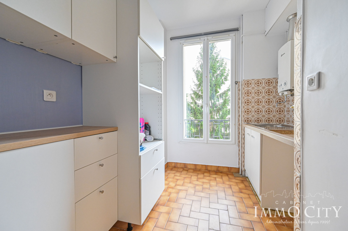 Location Appartement  4 pièces - 66m² 92120 Montrouge