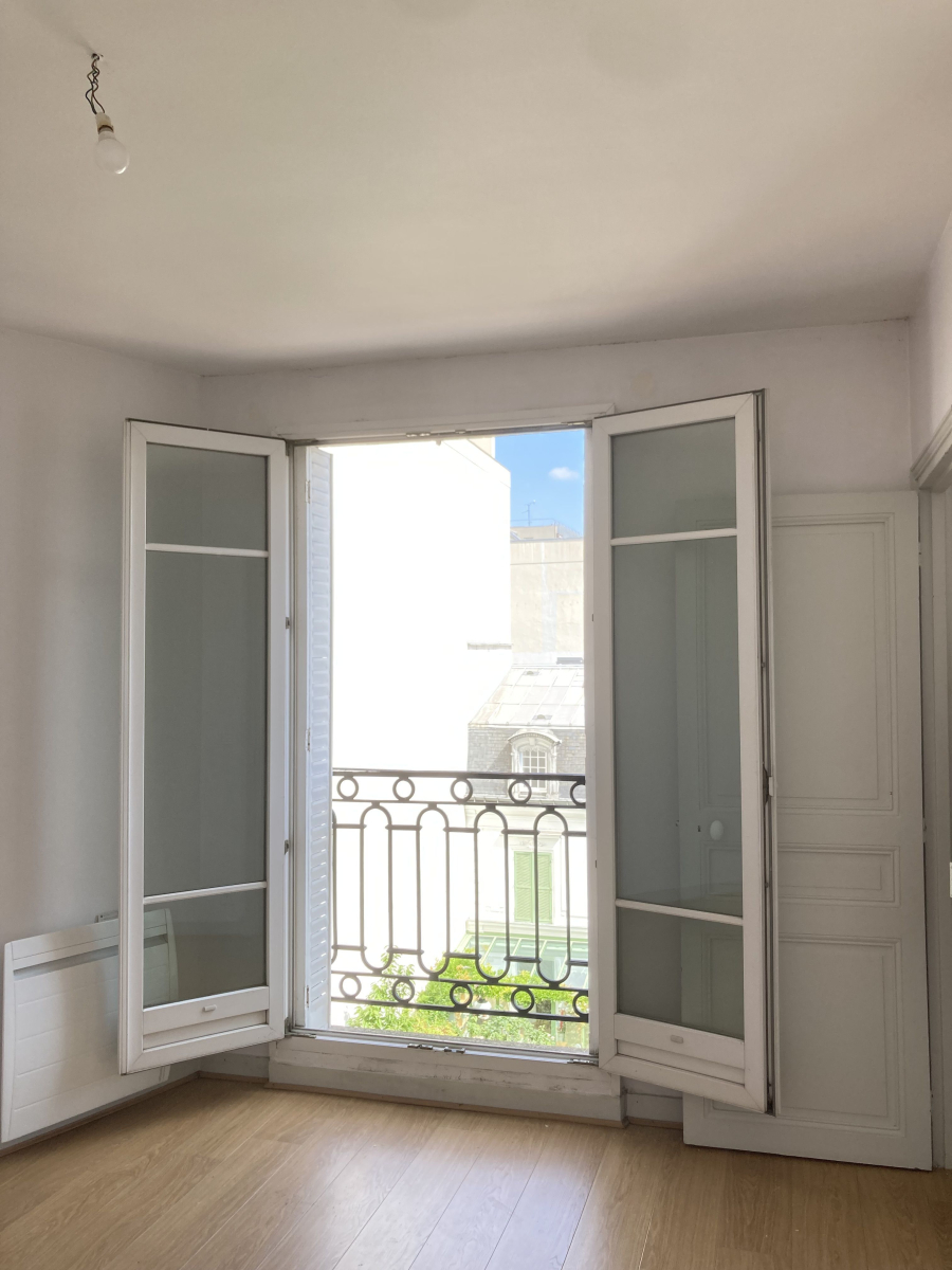 Location Appartement  4 pièces - 66m² 92120 Montrouge