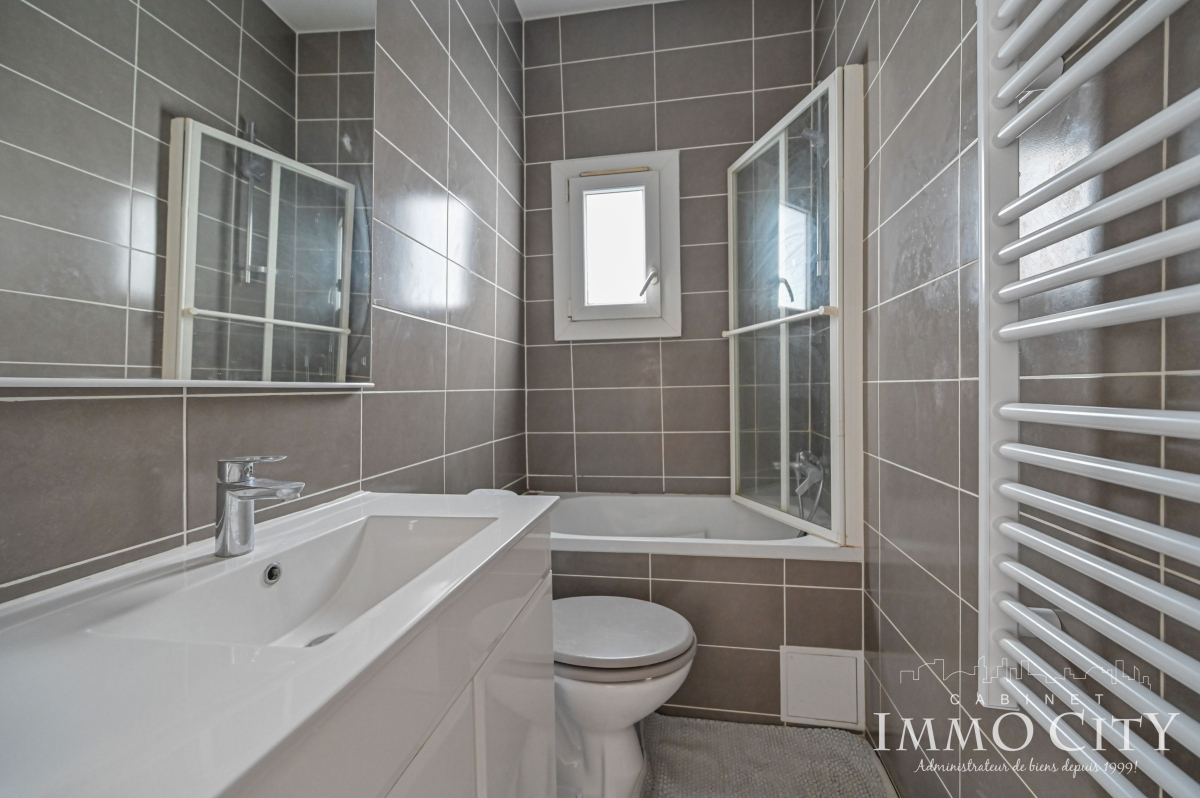 Location Appartement  2 pièces - 40.81m² 92120 Montrouge