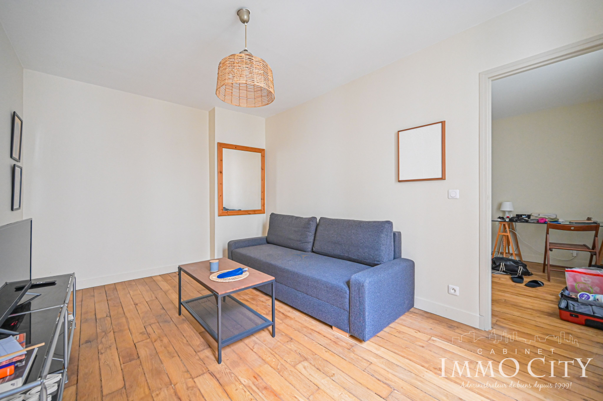 Location Appartement meublé 2 pièces - 40m² 75018 Paris